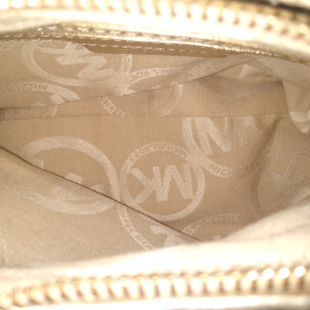 Authentic Michael Kors Purse - image 3